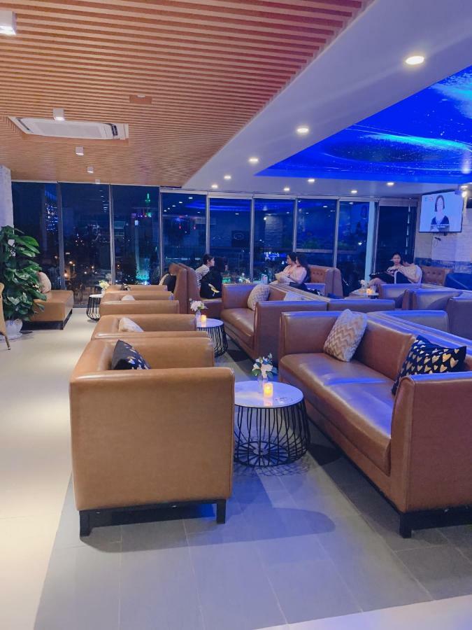 Quoc Thanh Hotel Long Khanh Exterior foto